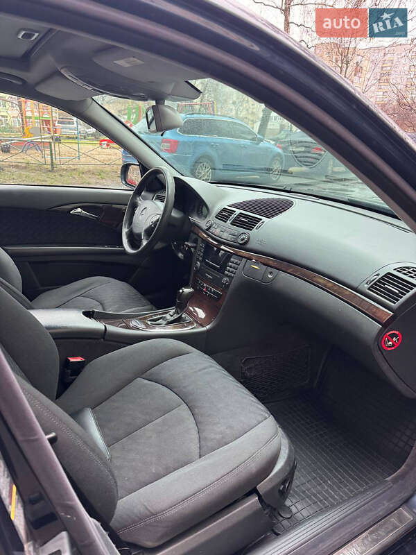 Универсал Mercedes-Benz E-Class 2003 в Киеве фото 20 Универсал Mercedes-Benz E-Class 2003 в Киеве