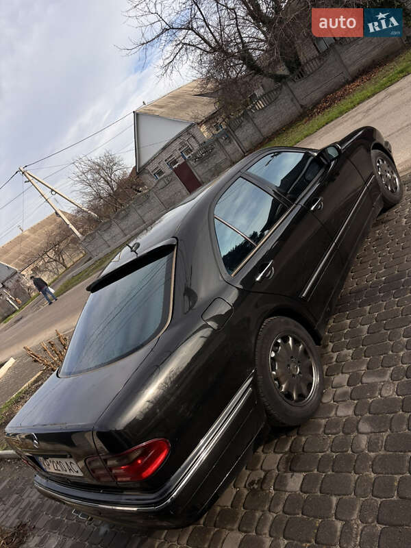Седан Mercedes-Benz E-Class 2001 в Запоріжжі