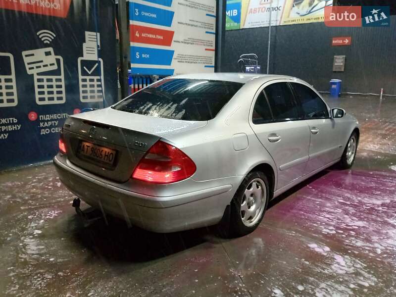 Седан Mercedes-Benz E-Class 2003 в Коломые