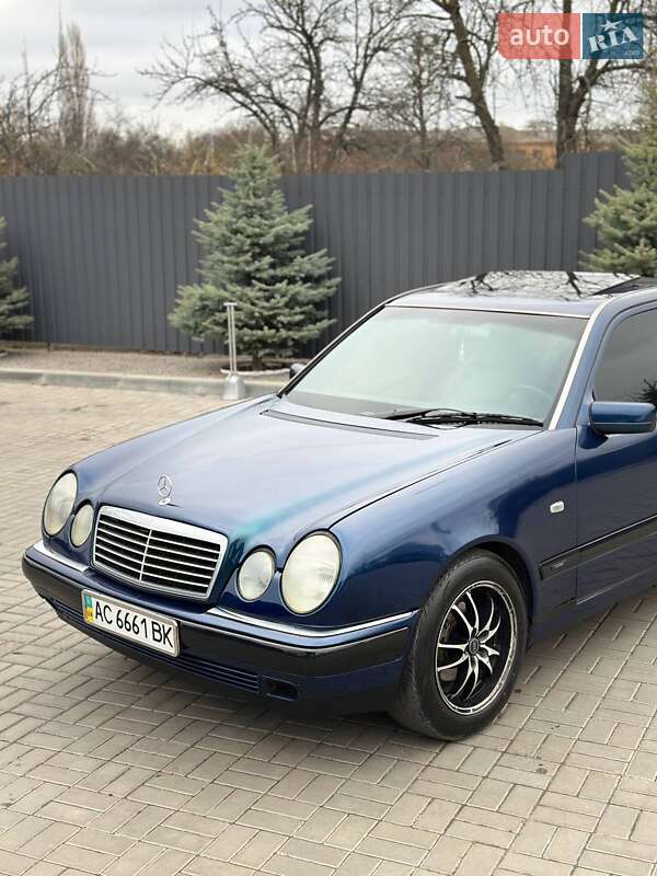 Седан Mercedes-Benz E-Class 1999 в Кропивницком