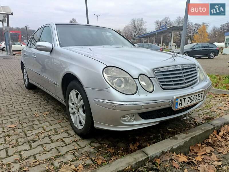 Седан Mercedes-Benz E-Class 2003 в Ивано-Франковске