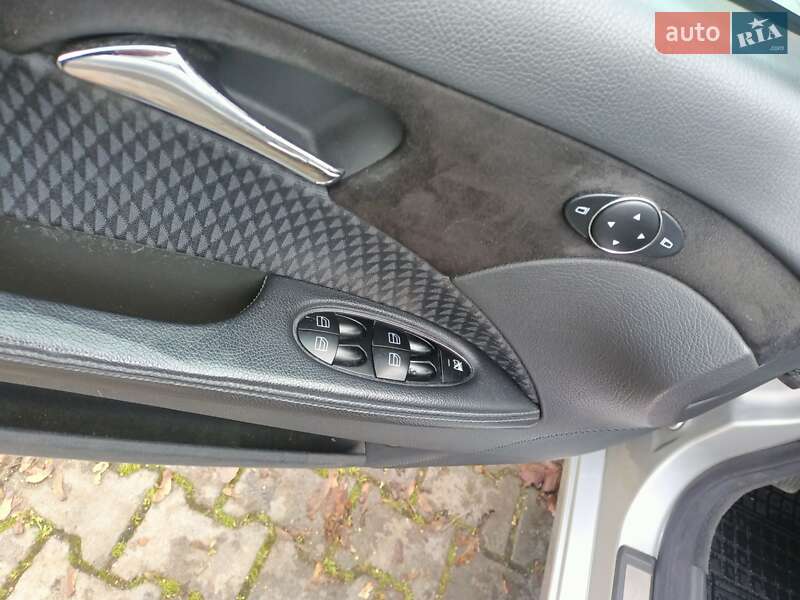 Седан Mercedes-Benz E-Class 2003 в Ивано-Франковске