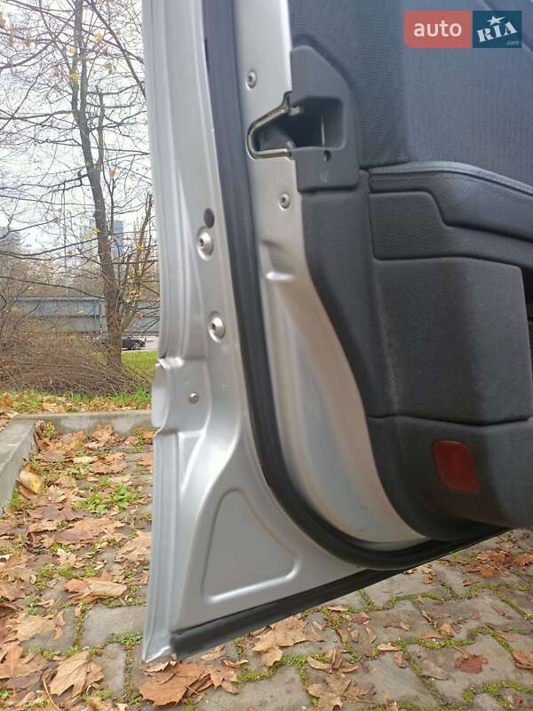 Седан Mercedes-Benz E-Class 2003 в Ивано-Франковске