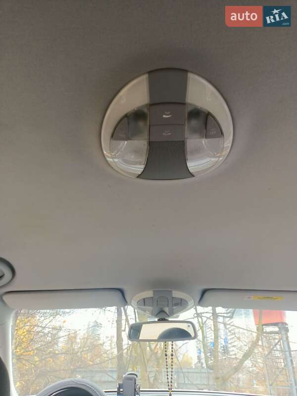 Седан Mercedes-Benz E-Class 2003 в Ивано-Франковске