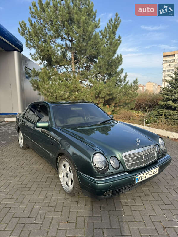 Седан Mercedes-Benz E-Class 1998 в Запорожье