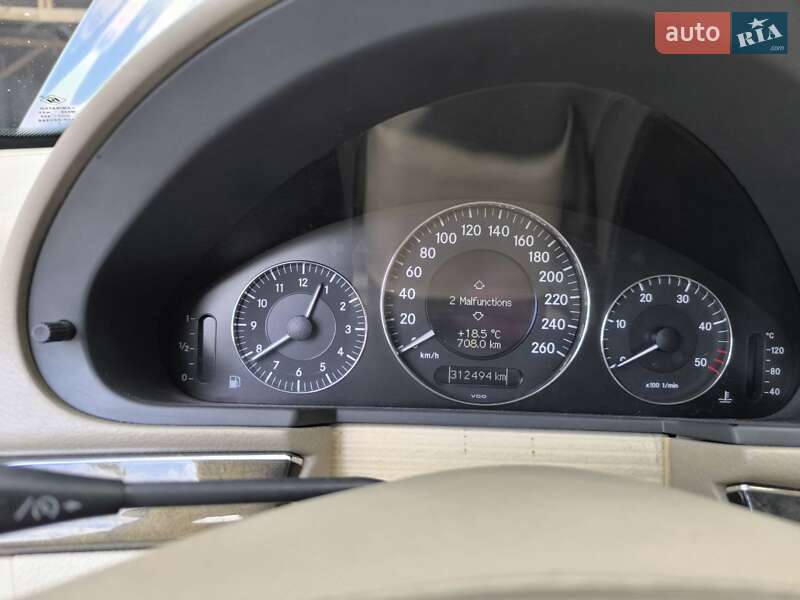 Седан Mercedes-Benz E-Class 2002 в Високопіллі фото 40 Седан Mercedes-Benz E-Class 2002 в Високопіллі