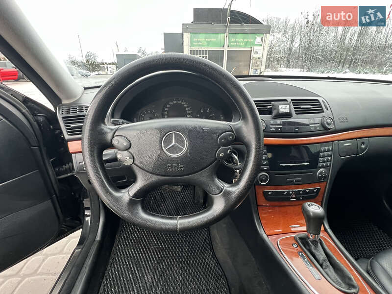 Седан Mercedes-Benz E-Class 2007 в Львове