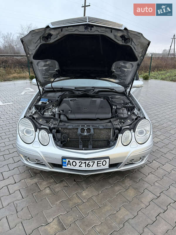 Седан Mercedes-Benz E-Class 2007 в Виноградові