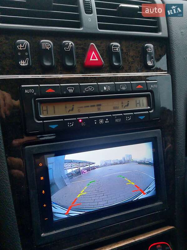 Седан Mercedes-Benz E-Class 2001 в Киеве