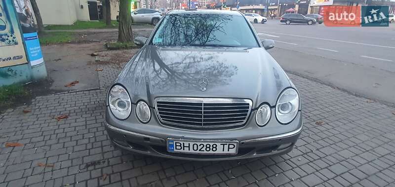 Mercedes-Benz E-Class 2004