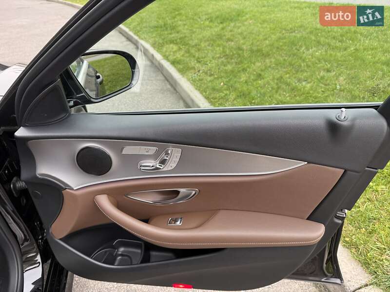 Седан Mercedes-Benz E-Class 2018 в Киеве