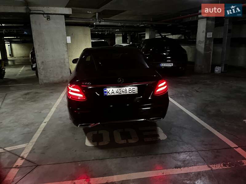 Седан Mercedes-Benz E-Class 2018 в Киеве