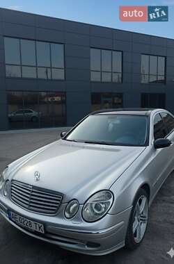 Седан Mercedes-Benz E-Class 2003 в Днепре