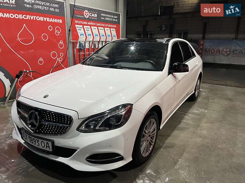 Седан Mercedes-Benz E-Class 2013 в Киеве