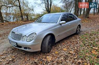 Седан Mercedes-Benz E-Class 2005 в Бердичеве