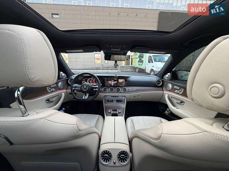 Седан Mercedes-Benz E-Class 2018 в Кривом Роге