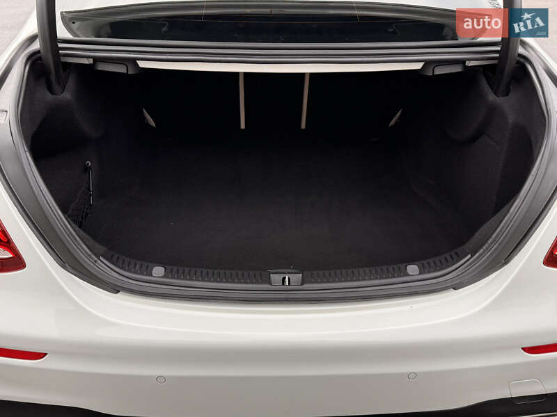 Седан Mercedes-Benz E-Class 2017 в Виннице