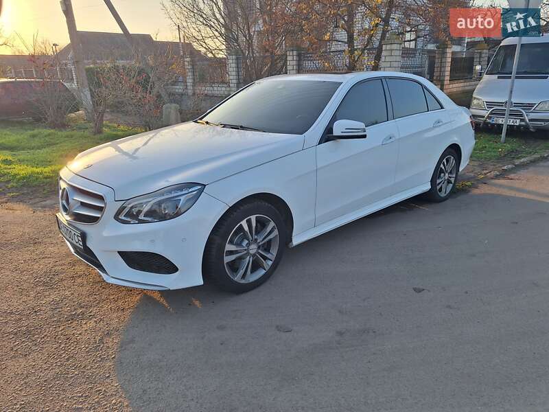 Седан Mercedes-Benz E-Class 2013 в Николаеве