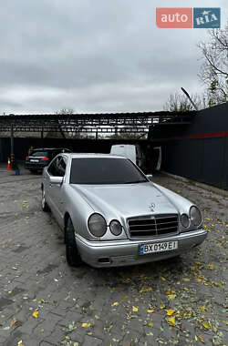 Седан Mercedes-Benz E-Class 1996 в Полонном