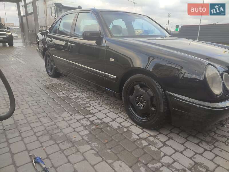 Седан Mercedes-Benz E-Class 1996 в Ковеле