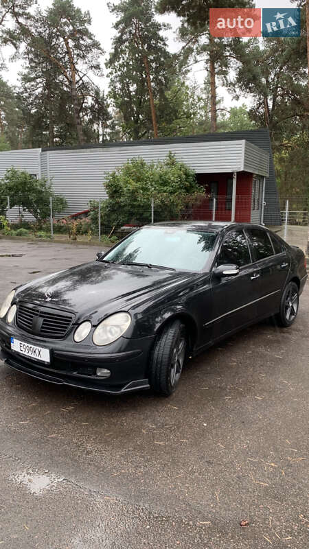Седан Mercedes-Benz E-Class 2003 в Виннице