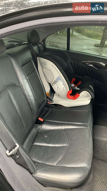 Седан Mercedes-Benz E-Class 2003 в Виннице