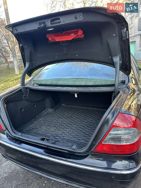 Седан Mercedes-Benz E-Class 2008 в Смеле