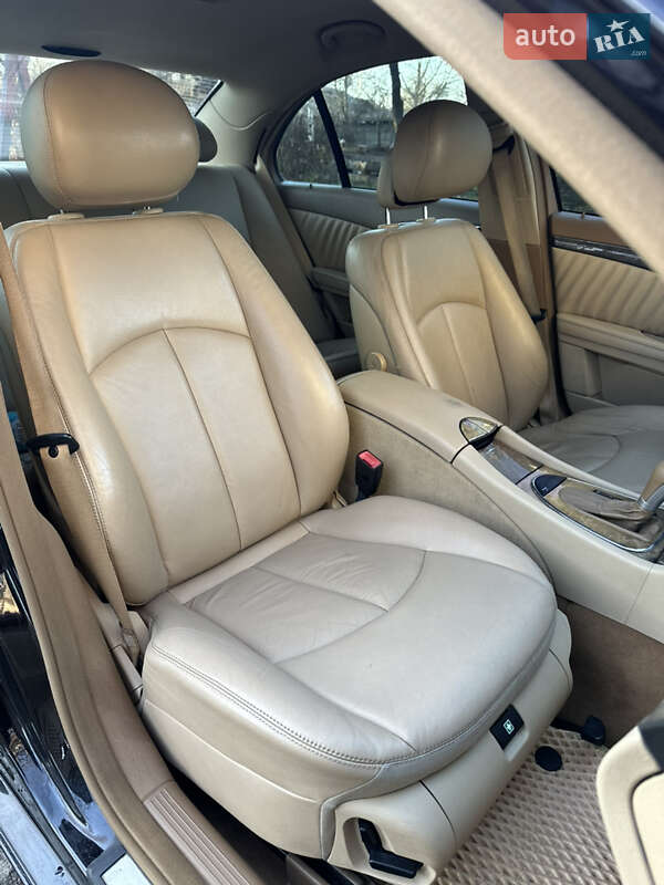 Седан Mercedes-Benz E-Class 2008 в Смеле