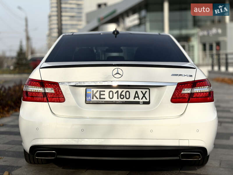 Седан Mercedes-Benz E-Class 2012 в Дніпрі