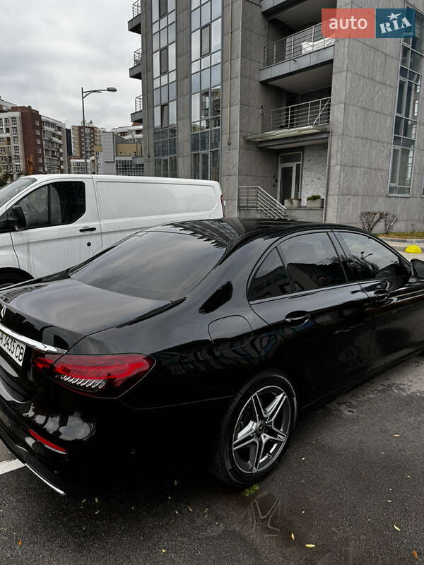 Седан Mercedes-Benz E-Class 2022 в Киеве