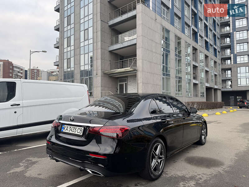 Седан Mercedes-Benz E-Class 2022 в Киеве