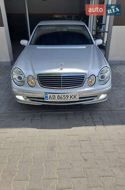 Седан Mercedes-Benz E-Class 2005 в Могилев-Подольске