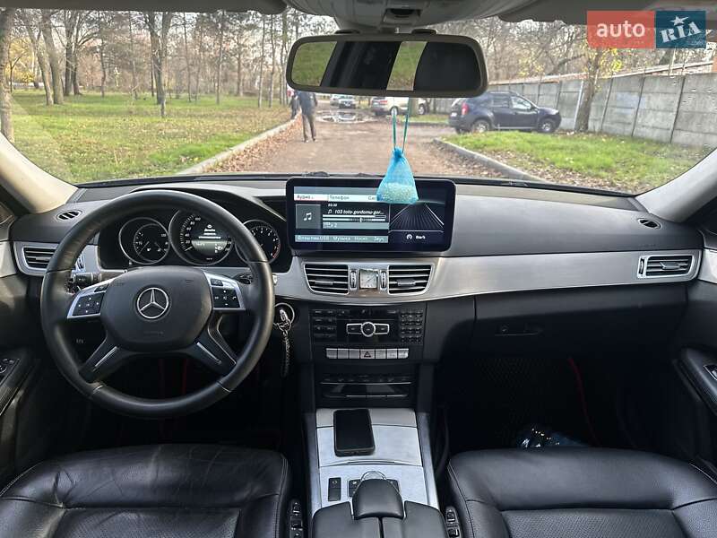 Седан Mercedes-Benz E-Class 2013 в Запоріжжі