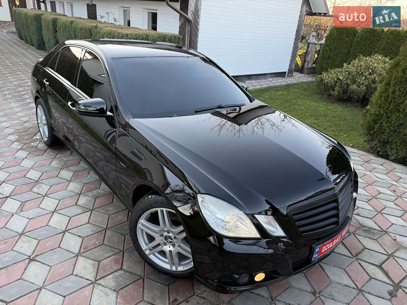 Седан Mercedes-Benz E-Class 2009 в Коломые