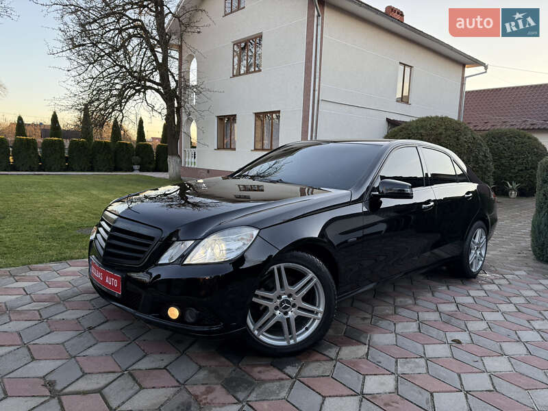 Седан Mercedes-Benz E-Class 2009 в Коломые