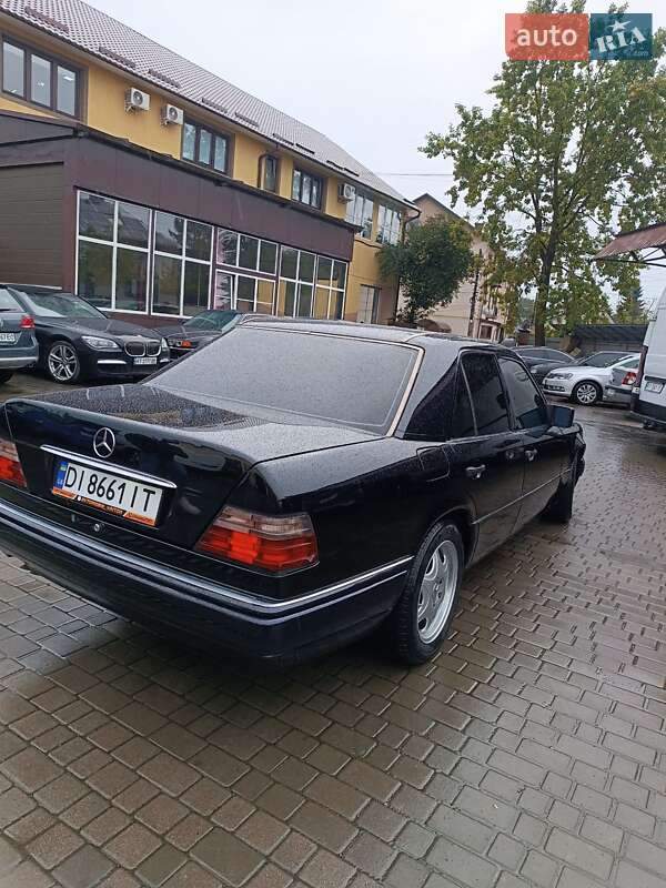 Седан Mercedes-Benz E-Class 1994 в Коломые