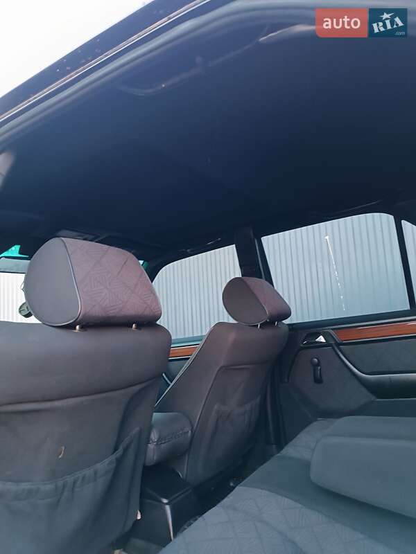 Седан Mercedes-Benz E-Class 1994 в Коломые