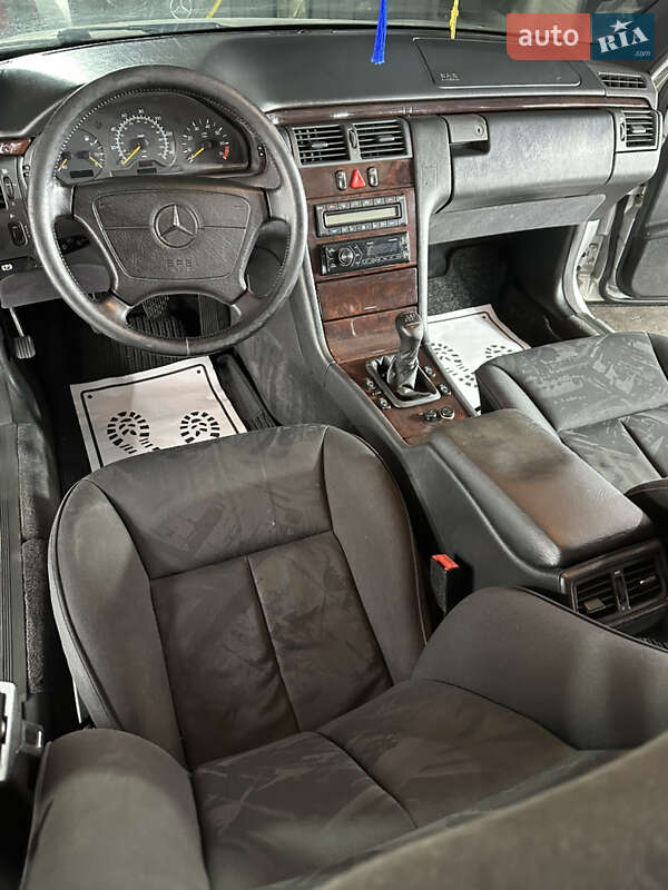 Седан Mercedes-Benz E-Class 1996 в Василькове фото 14 Седан Mercedes-Benz E-Class 1996 в Василькове