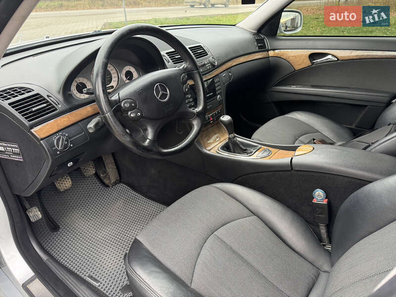 Седан Mercedes-Benz E-Class 2008 в Сторожинці
