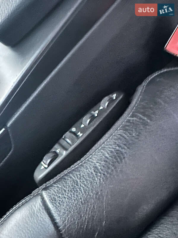 Седан Mercedes-Benz E-Class 2010 в Киеве