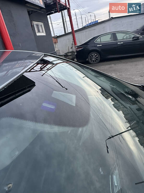 Седан Mercedes-Benz E-Class 2010 в Киеве