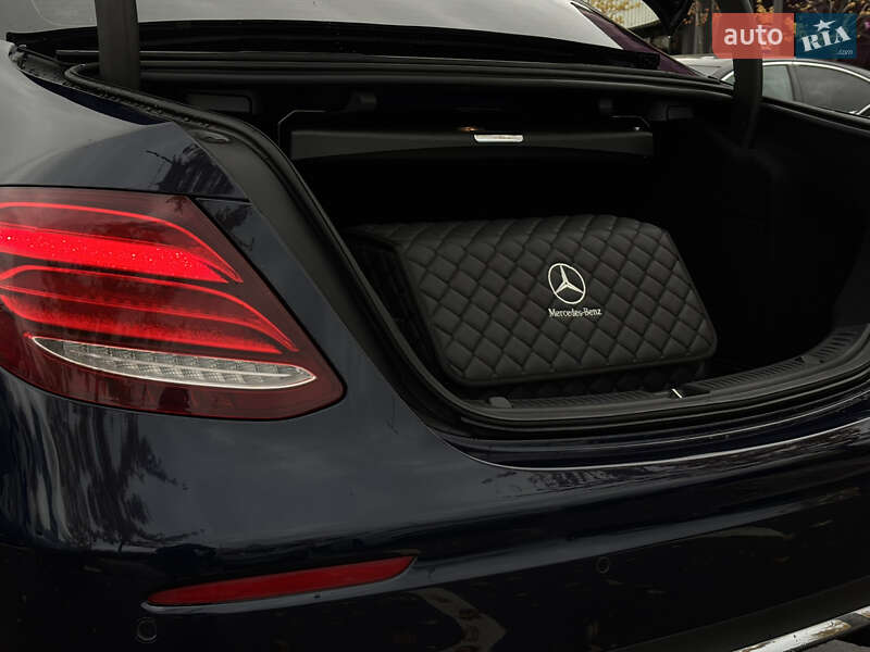 Седан Mercedes-Benz E-Class 2017 в Киеве фото 40 Седан Mercedes-Benz E-Class 2017 в Киеве