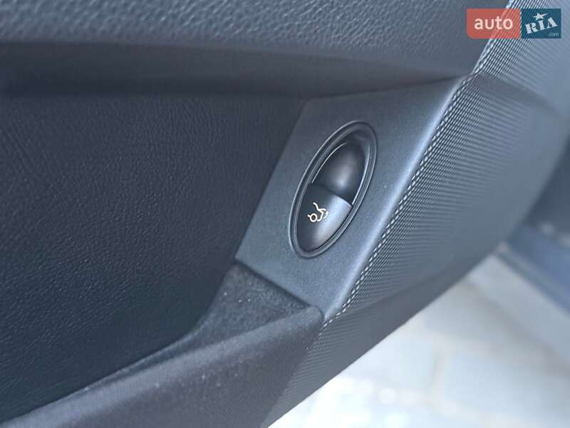 Седан Mercedes-Benz E-Class 2007 в Самборі