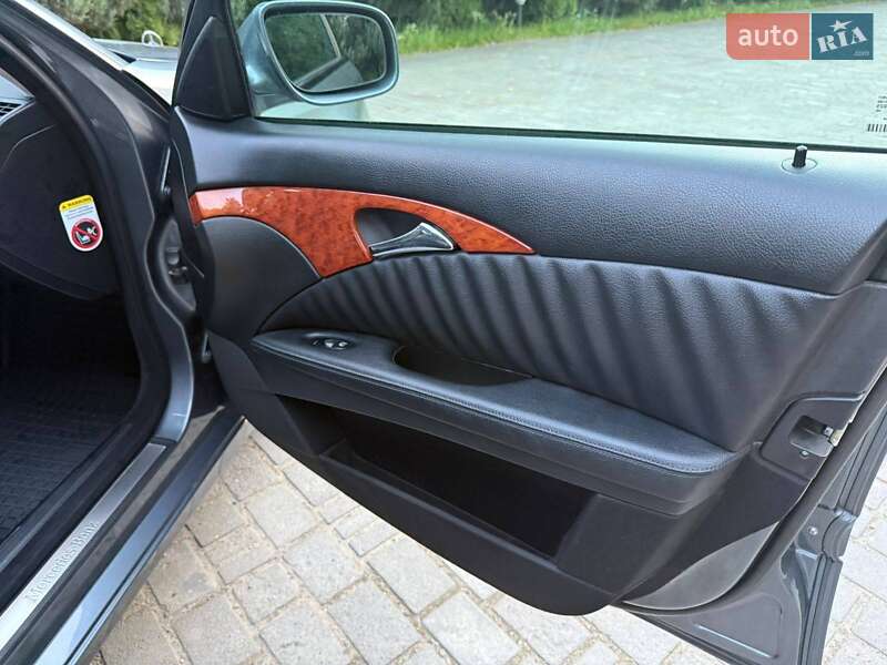 Седан Mercedes-Benz E-Class 2007 в Самборі