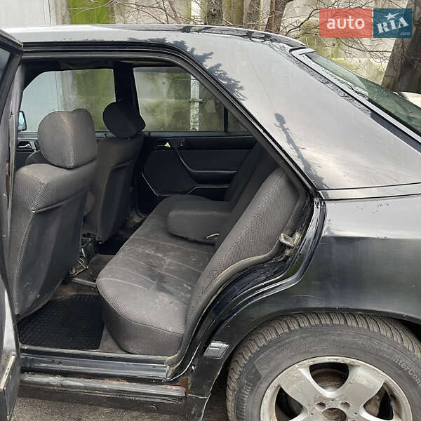Седан Mercedes-Benz E-Class 1989 в Хмельницком