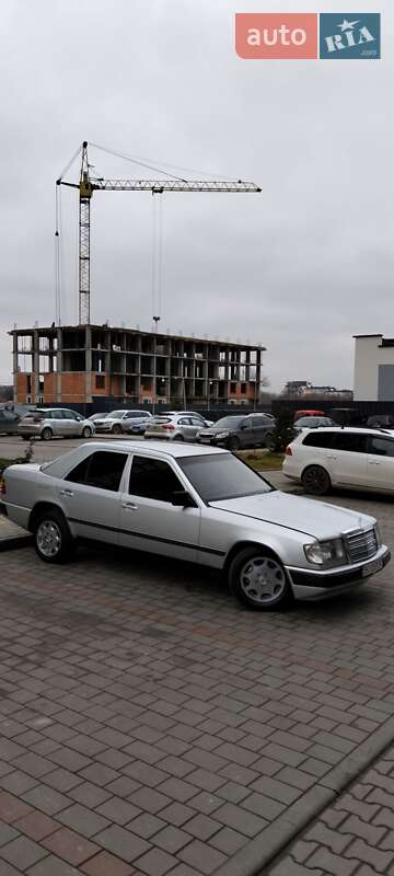 Седан Mercedes-Benz E-Class 1988 в Тернополі фото 18 Седан Mercedes-Benz E-Class 1988 в Тернополі