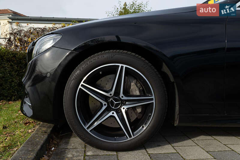 Седан Mercedes-Benz E-Class 2016 в Львові