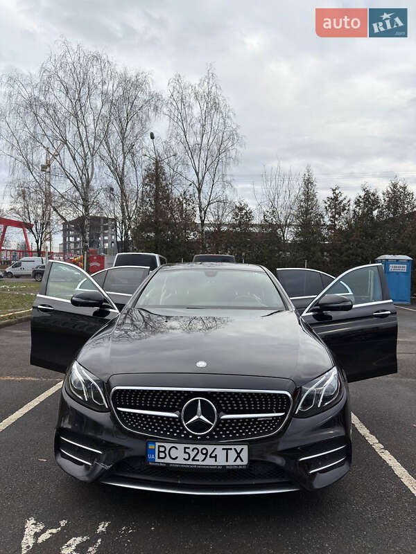 Седан Mercedes-Benz E-Class 2016 в Львові