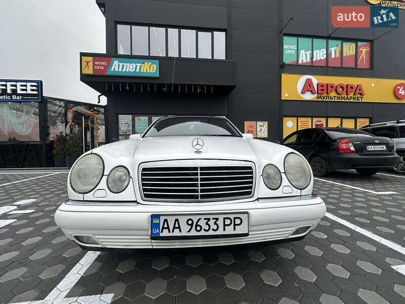 Седан Mercedes-Benz E-Class 1999 в Києві