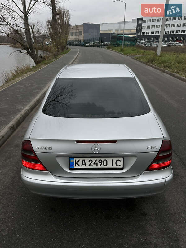 Седан Mercedes-Benz E-Class 2003 в Василькові